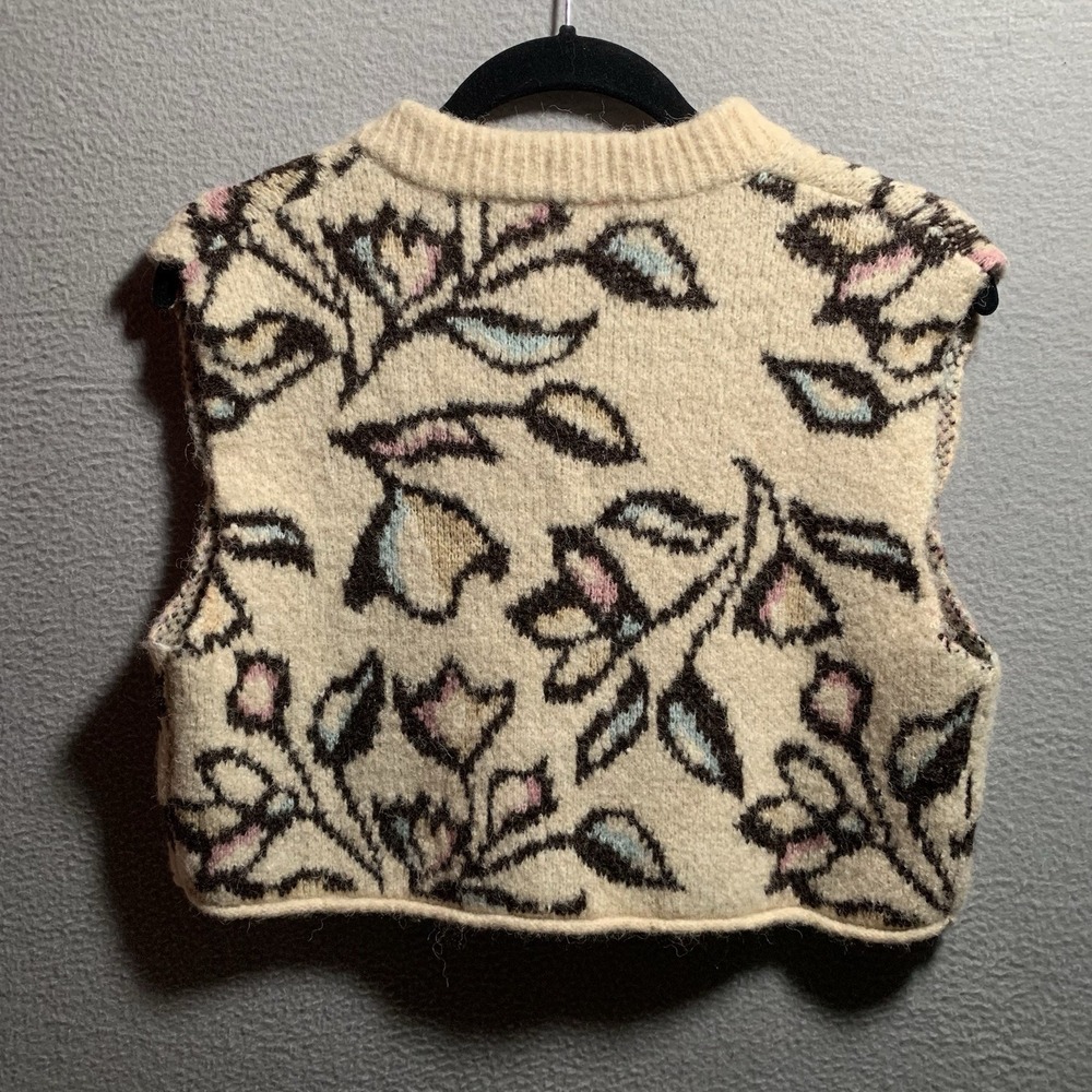 Zara Girls Sweater‎ Vest Size 9/10 Pastel Floral Soft Cozy  Layering Vest - Picture 7 of 8